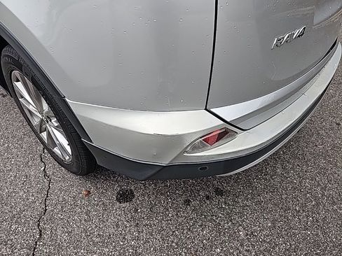 Used 2016 Toyota RAV4 Limited w/ Advanced Technology Package image 10