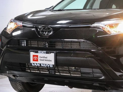 Certified 2017 Toyota RAV4 LE w/ Carpet Mat Package AWD/4WD image 8