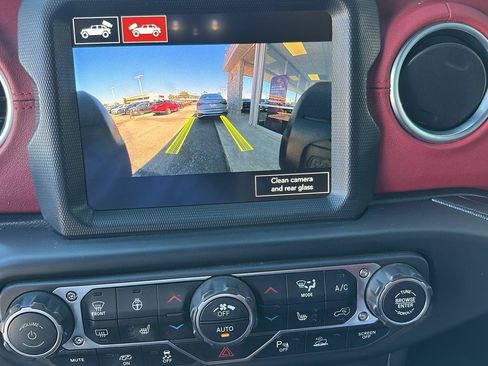 Used 2023 Jeep Wrangler Unlimited Rubicon 392 AWD/4WD image 40