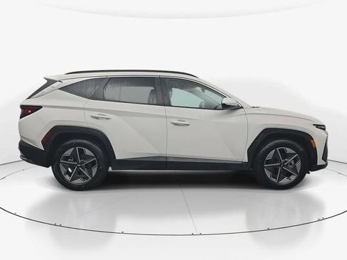 Used 2025 Hyundai Tucson SEL image 11