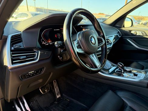 Used 2022 BMW X5 M50i w/ Premium Package image 17