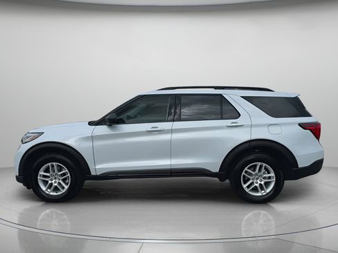 New 2026 Ford Explorer Active image 16