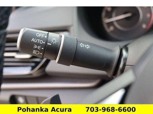 Certified 2025 Acura RDX SH-AWD image 17