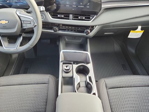 New 2026 Chevrolet Equinox LT image 13