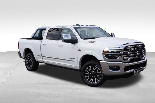 Certified 2025 RAM 3500 Limited AWD/4WD image 3