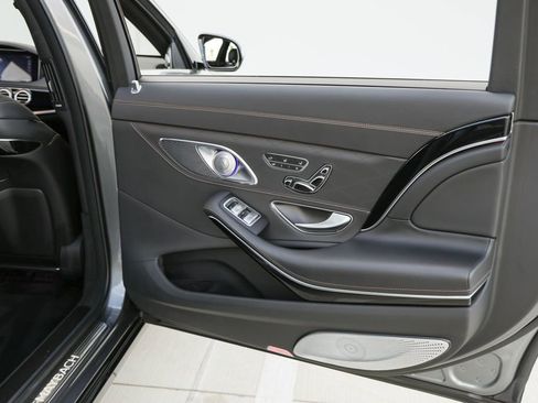Used 2020 Mercedes-Benz Maybach S 650 image 25