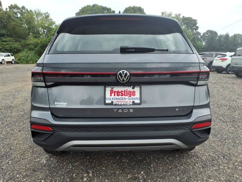 Certified 2025 Volkswagen Taos S AWD/4WD image 3