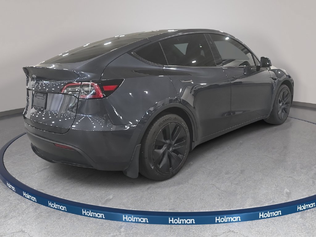Used 2024 Tesla Model Y 2WD image 6