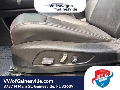 Used 2023 Cadillac XT5 Premium Luxury AWD/4WD image 18