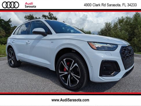 Certified 2025 Audi Q5 Prestige image 1