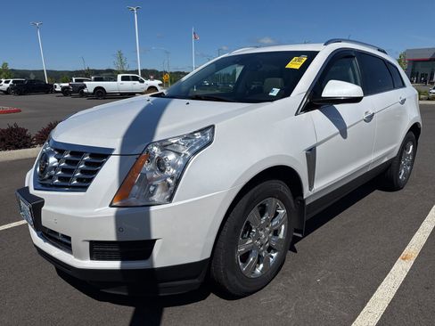Used 2015 Cadillac SRX Luxury w/ Driver Assist Package AWD/4WD image 1