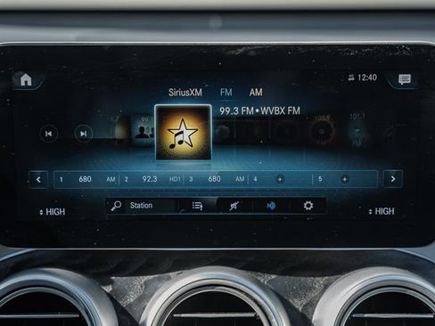 Used 2022 Mercedes-Benz GLC 300 4MATIC image 22