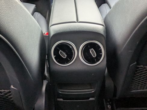 Certified 2023 Mercedes-Benz GLA 250 4MATIC image 27