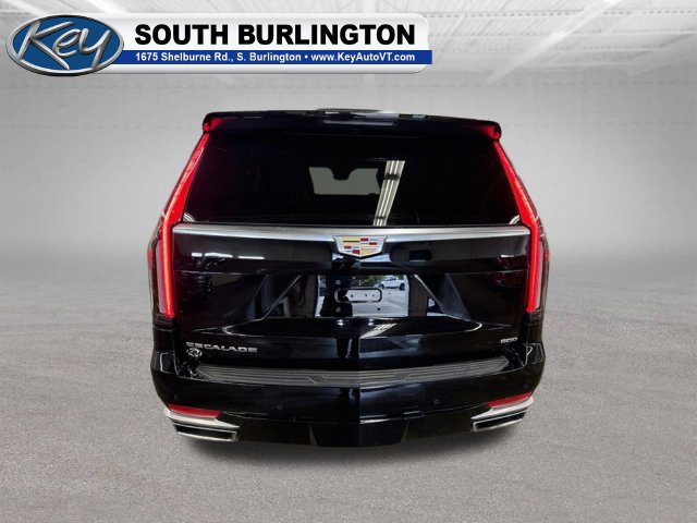 Used 2022 Cadillac Escalade Premium Luxury AWD/4WD image 6