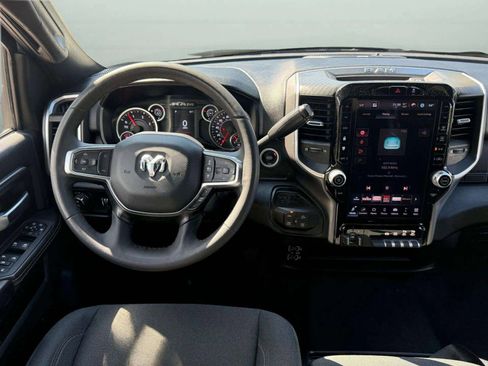 Used 2025 RAM 2500 Big Horn AWD/4WD image 27