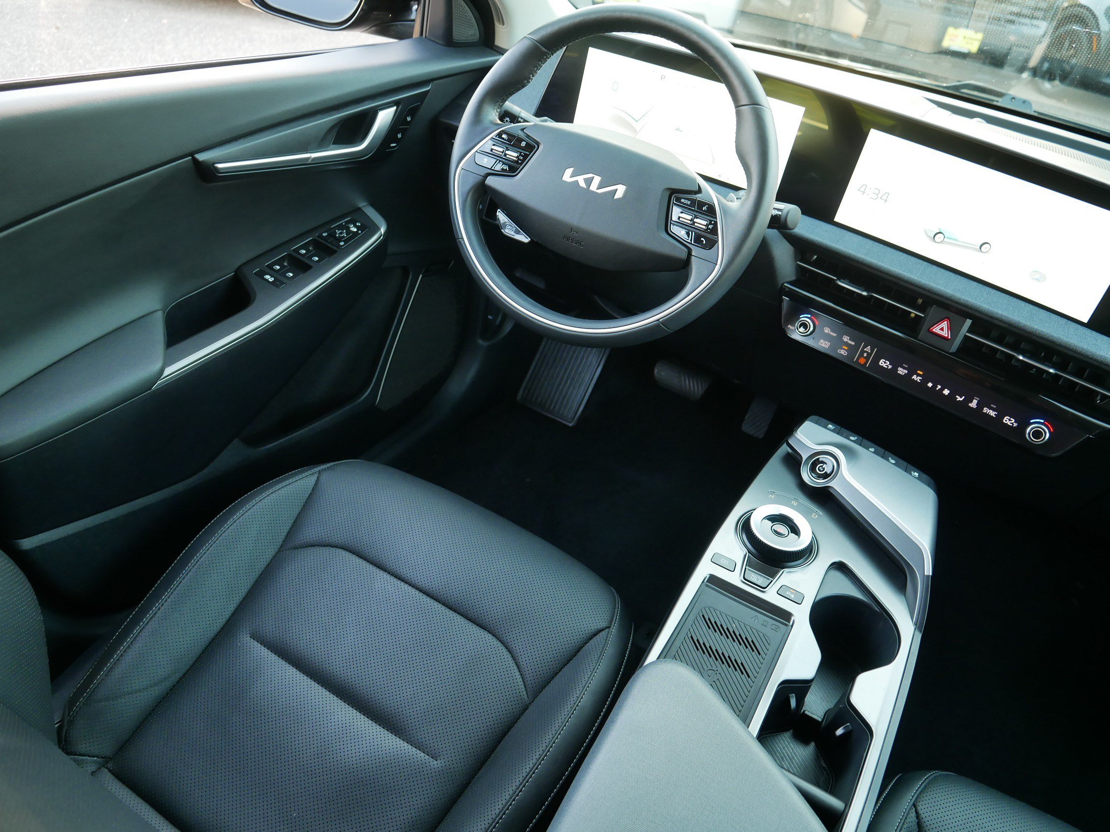 Certified 2023 Kia EV6 Wind w/ Wind Technology Package AWD/4WD image 9