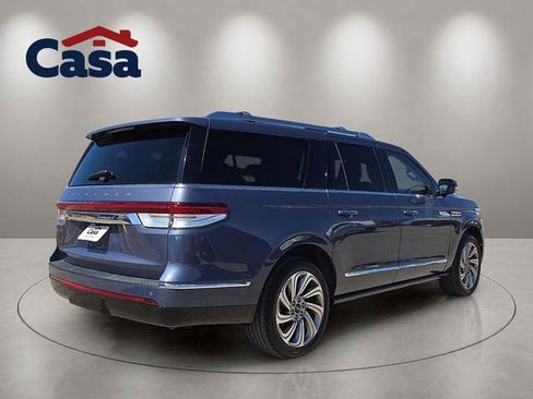 Used 2022 Lincoln Navigator L Reserve AWD/4WD image 3