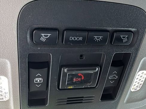 Used 2021 Toyota Camry XSE w/ Navigation Package image 37