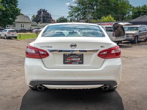 Used 2018 Nissan Altima 2.5 SL FWD image 7