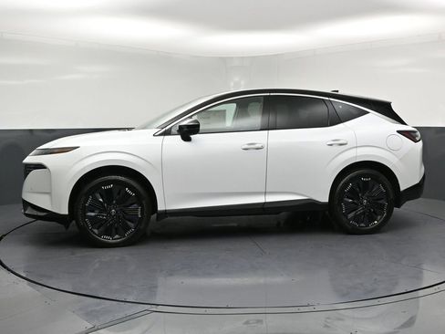New 2026 Nissan Murano Platinum w/ Cargo Package AWD/4WD image 2