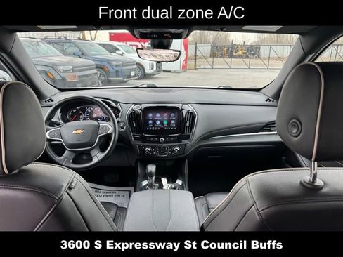 Used 2023 Chevrolet Traverse Premier AWD/4WD image 14