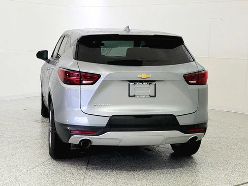 Used 2023 Chevrolet Blazer LT image 6