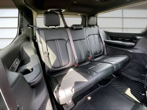 Used 2026 Jeep Grand Wagoneer Summit w/ Premium Group III AWD/4WD image 27