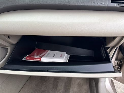 Used 2009 Toyota Camry LE image 23