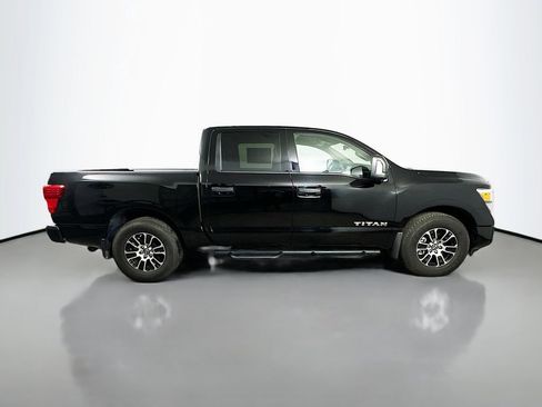 Used 2024 Nissan Titan SV w/ SV Convenience Package image 7