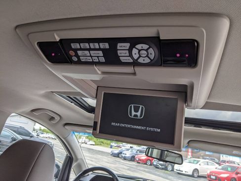 Used 2013 Honda Odyssey Touring image 21