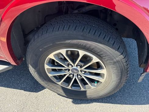 Used 2019 Ford F150 XLT w/ Equipment Group 302A Luxury AWD/4WD image 9