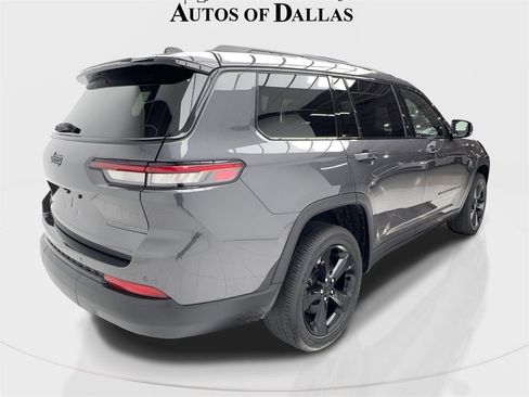 Used 2023 Jeep Grand Cherokee L Laredo image 9