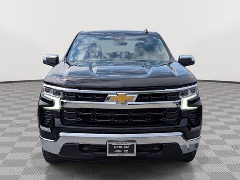 Used 2023 Chevrolet Silverado 1500 LT AWD/4WD image 8