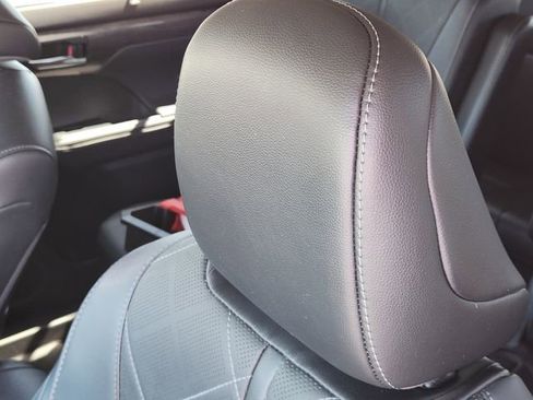 Used 2023 Toyota Highlander Platinum image 13