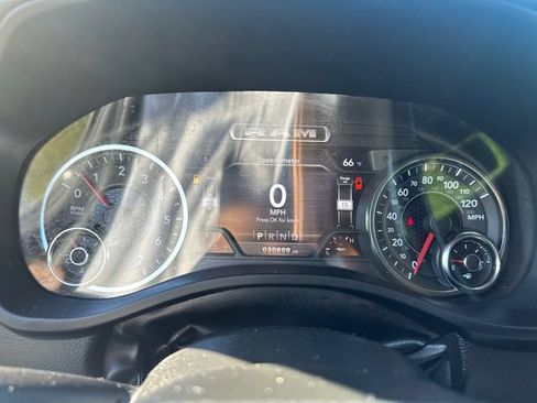 Used 2023 RAM 1500 Big Horn AWD/4WD image 36