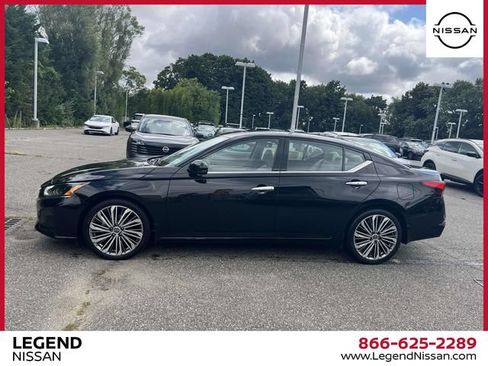 Used 2023 Nissan Altima 2.5 SL FWD image 5