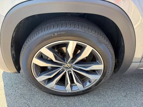 Used 2021 Volkswagen Atlas SEL Premium AWD/4WD image 12
