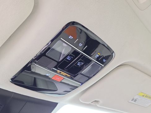 Used 2025 Hyundai Santa Fe Calligraphy FWD image 28