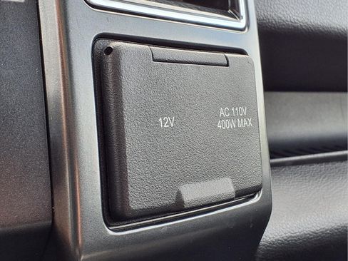Used 2019 Ford F150 XLT w/ Equipment Group 302A Luxury AWD/4WD image 23