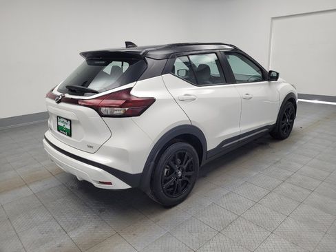 Used 2021 Nissan Kicks SR w/ SR Premium Package image 9