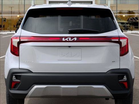 New 2026 Kia Seltos LX image 13