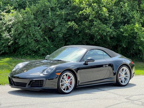 Certified 2019 Porsche 911 Carrera 4S AWD/4WD image 14
