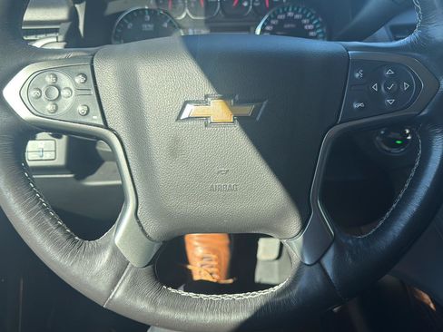 Used 2018 Chevrolet Tahoe LT w/ LT Signature Package AWD/4WD image 12