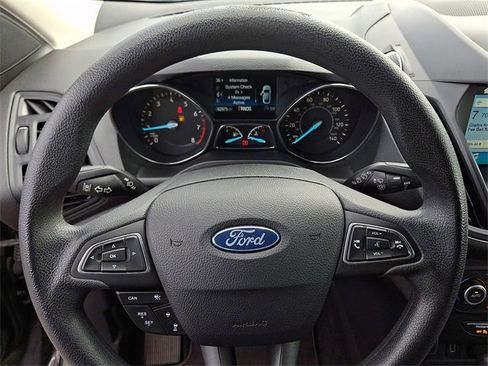 Used 2019 Ford Escape SE image 18