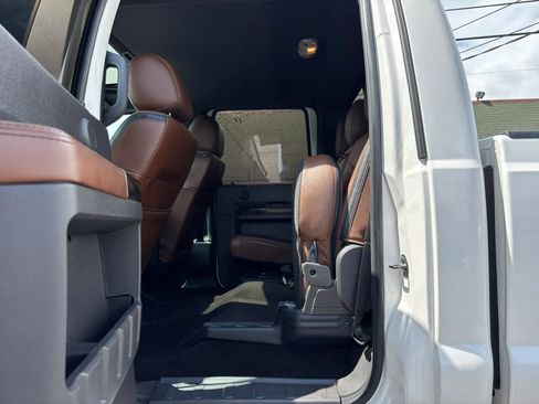 Used 2014 Ford F250 Platinum w/ FX4 Off-Road Package AWD/4WD image 27