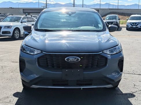 Used 2025 Ford Escape Active AWD/4WD image 10