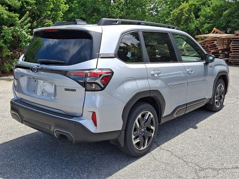 Used 2025 Subaru Forester Limited AWD/4WD image 4