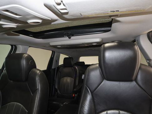 Used 2014 Chevrolet Traverse LTZ AWD/4WD image 11