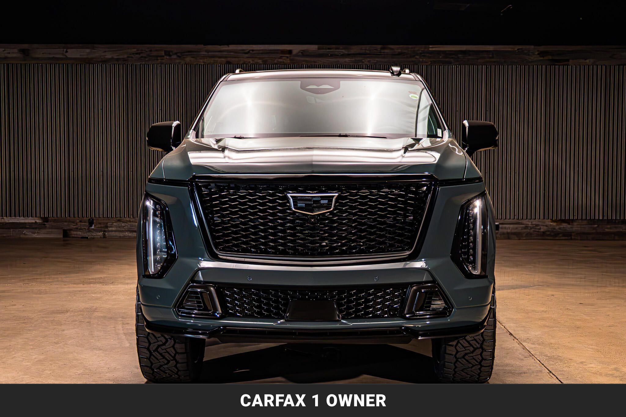 Used 2026 Cadillac Escalade V AWD/4WD image 4