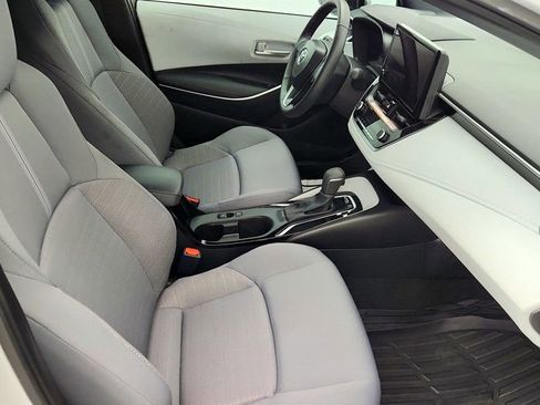 Used 2025 Toyota Corolla SE image 22